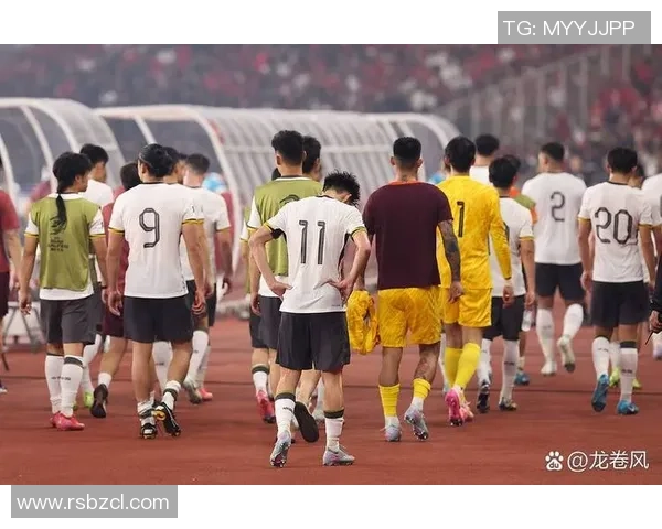 赛后分析：北京足球队与上海足球队的战术配合与表现评估